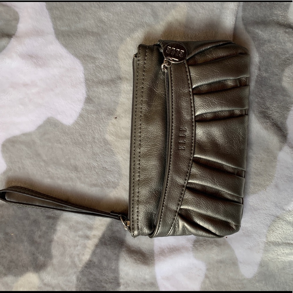 Wristlet